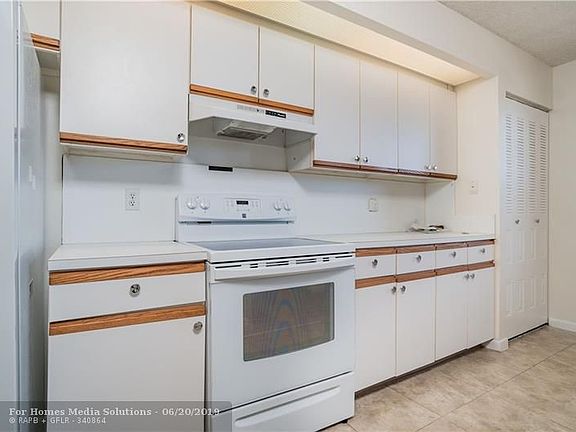 2nd image of 1501 Cayman Way APT K3