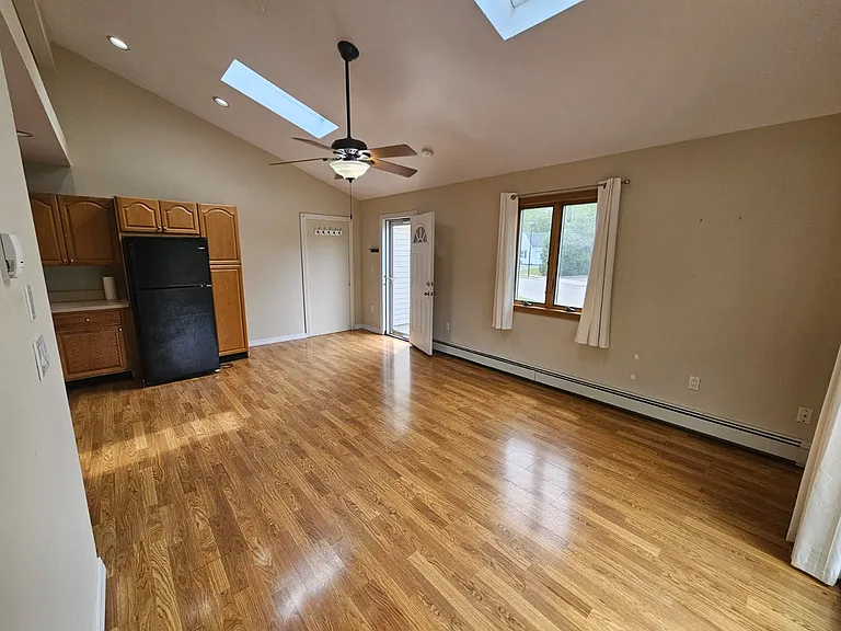 2 Carnegie Dr #2 — Photo 8