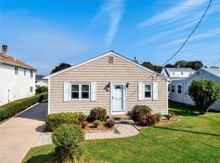 47 Elizabeth Rd, Narragansett, RI 02882