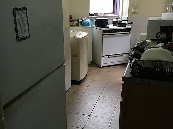 5th image of 145 W 105th St APT 3E