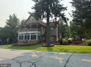 87 Milanville Rd, Beach Lake, PA 18405