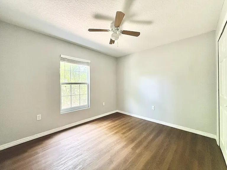 425 F St #2 — Photo 25