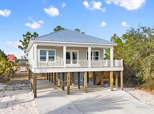142 W 6th Ave, Gulf Shores, AL 36542