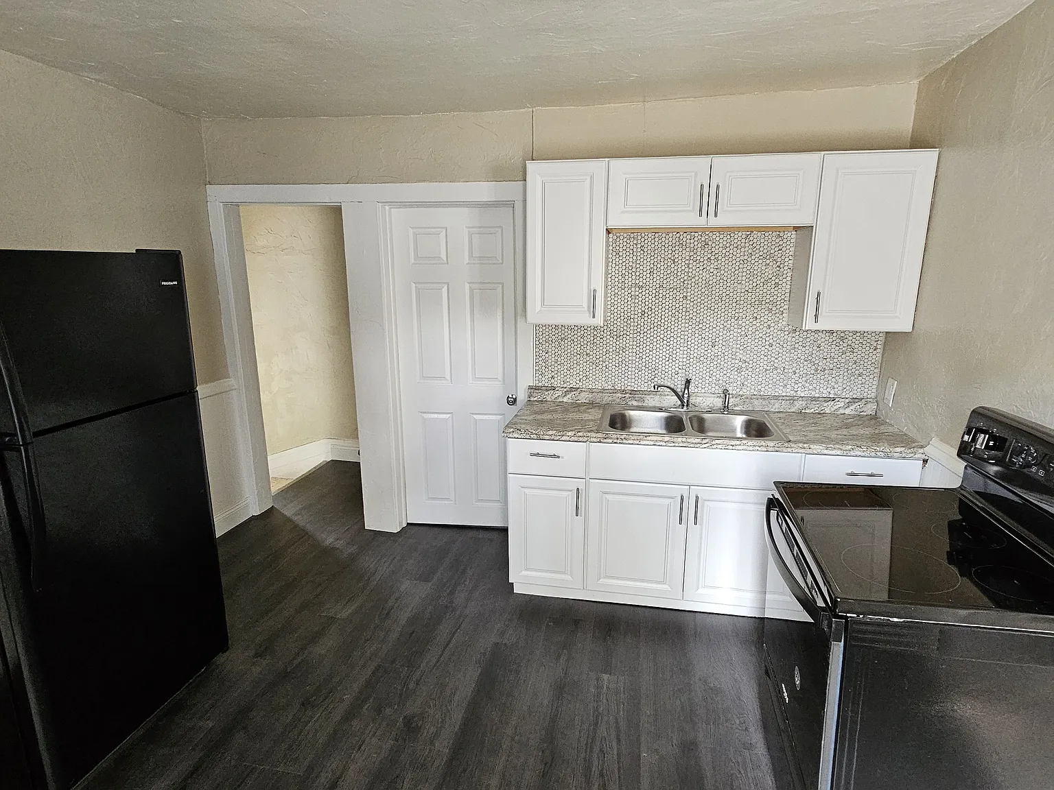 2 bed, 1100 sqft, $900 — Photo 4