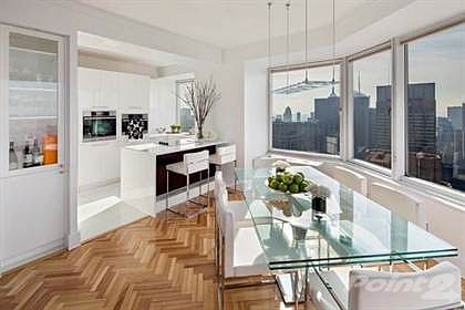 2nd image of 150-156 W 56th St APT 4305