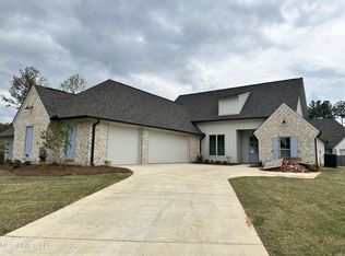 1005 Paddle Ln, Brandon, MS 39047