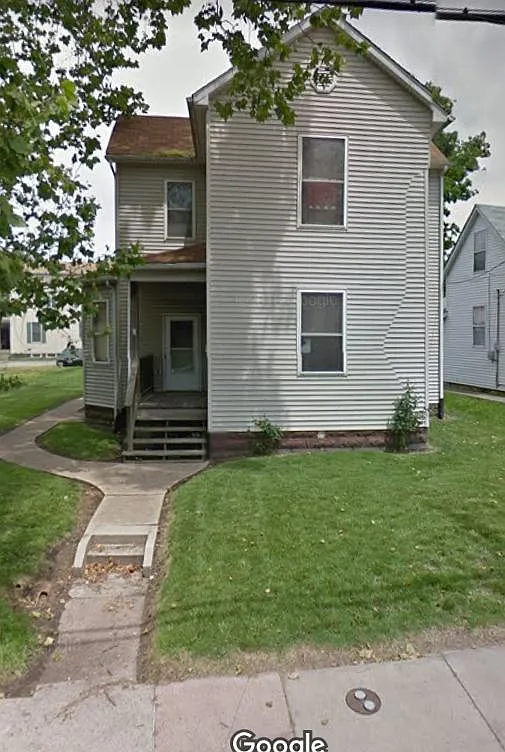 717 Centreville Ave photo 1