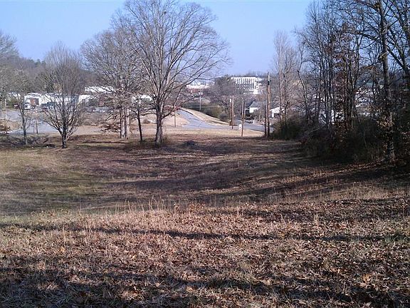 4th image of 110 Northside Dr