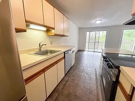 20 Lordvale Blvd #202-1 — Photo 8
