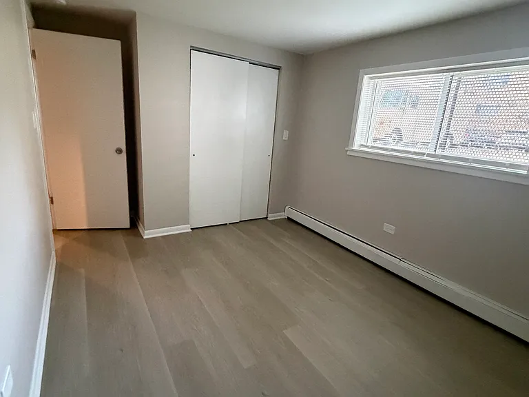 1011 S 11th Ave — Photo 9