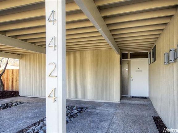 2nd image of 4424 Park Green Ct