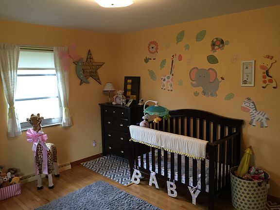 2nd image of 882 Rosewood Dr