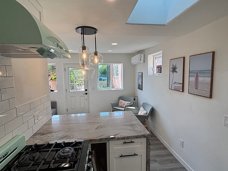 232 N Rios Ave — Photo 6
