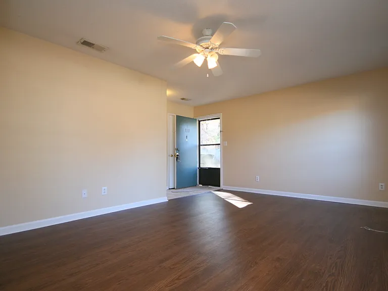 110A Westscott Dr — Photo 10