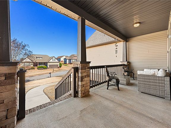 5th image of 409 Coldstream Ct