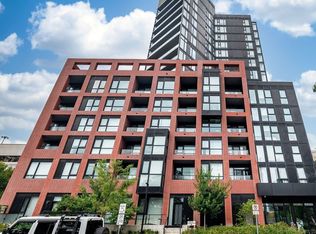 8 Tippett Rd #525, Toronto, ON M3H 0E7