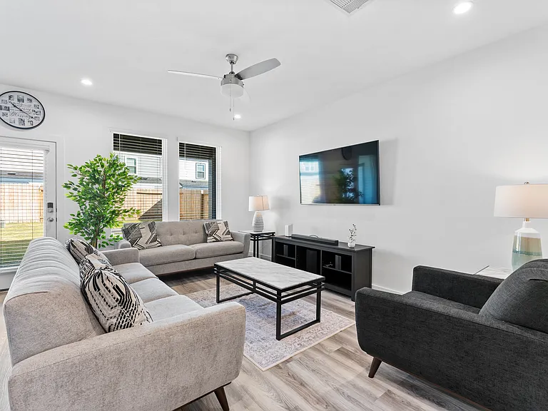 2921 Needham Garden Ln — Photo 15
