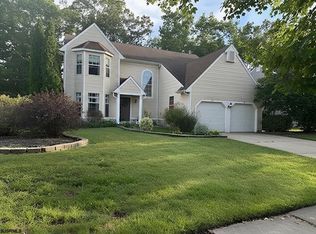 106 Beresford Dr, Egg Harbor Township, NJ 08234