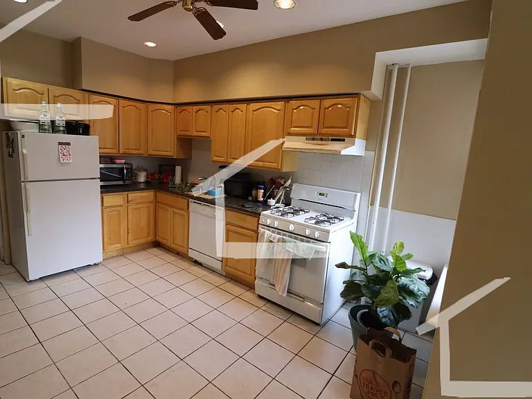 6 Strathmore Rd #1 — Photo 15