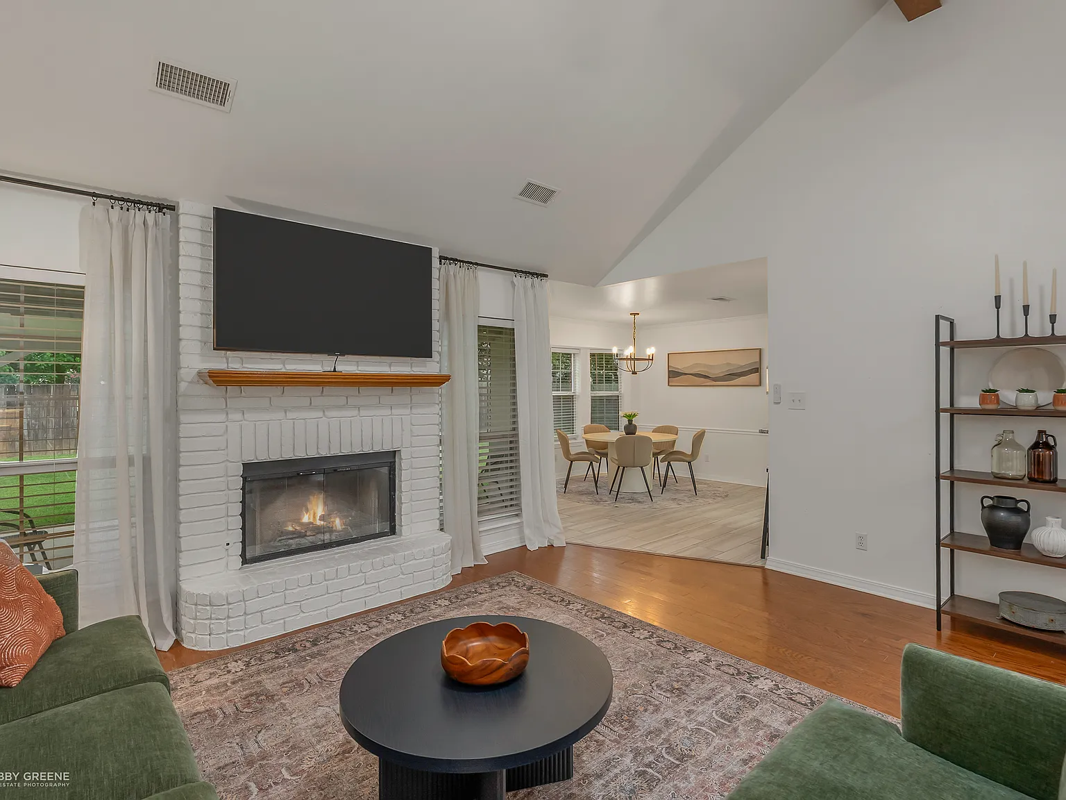 2218 Middle Creek Blvd — Photo 3