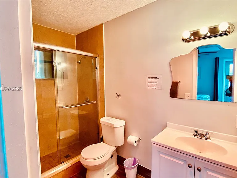 141 McArthur Pkwy — Photo 16