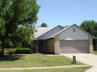 7301 Cobblestone West Dr, Indianapolis, IN