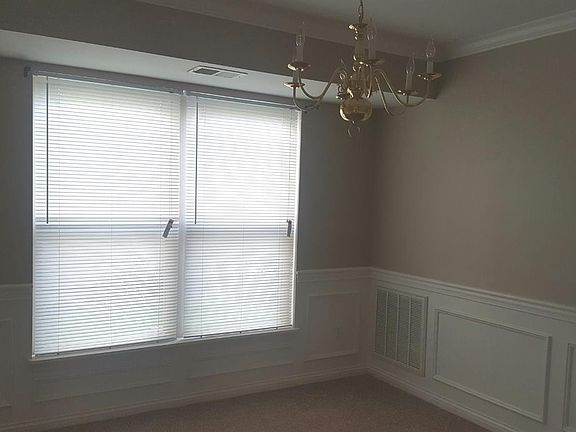 3rd image of 421 Lucille Dr