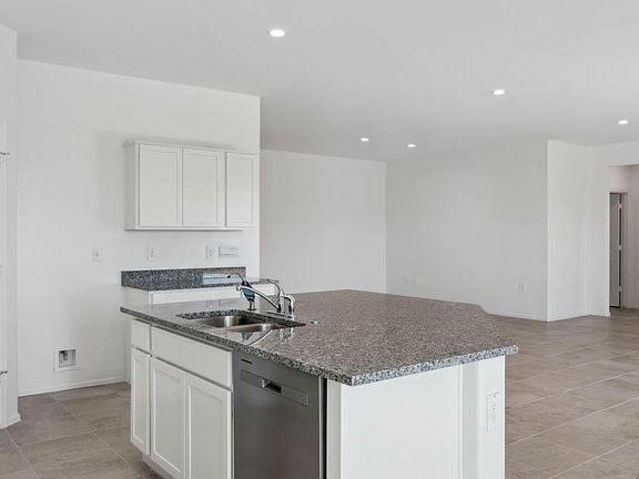5th image of 1571 E CURRIER Drive
