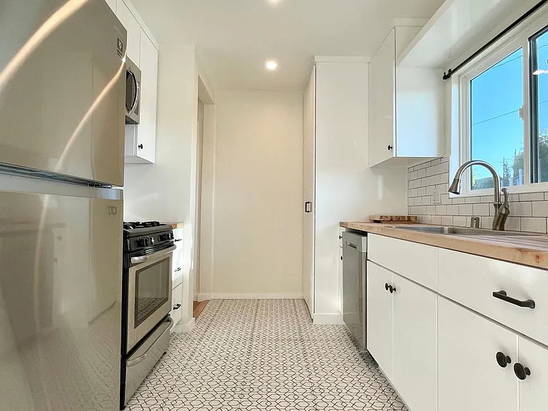 1335 Colorado Blvd #1 — Photo 3