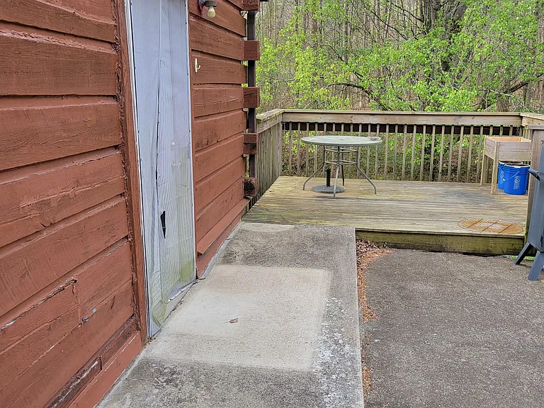 227 Oak Tree Dr — Photo 10