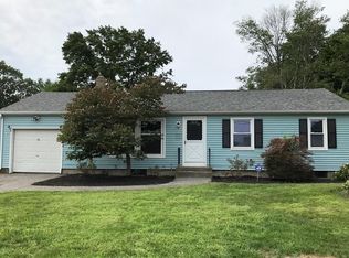 73 Coyle Dr, Seekonk, MA 02771