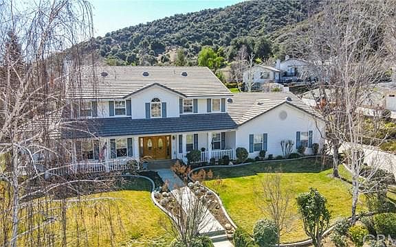 3rd image of 13767 Pine View Dr
