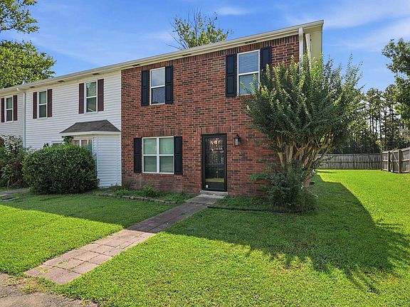 3rd image of 200 Pine Forest Dr APT E1