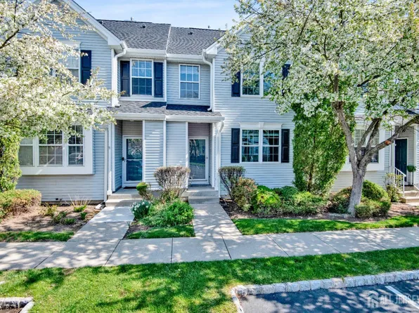 1209 Blossom Cir, Dayton, NJ 08810