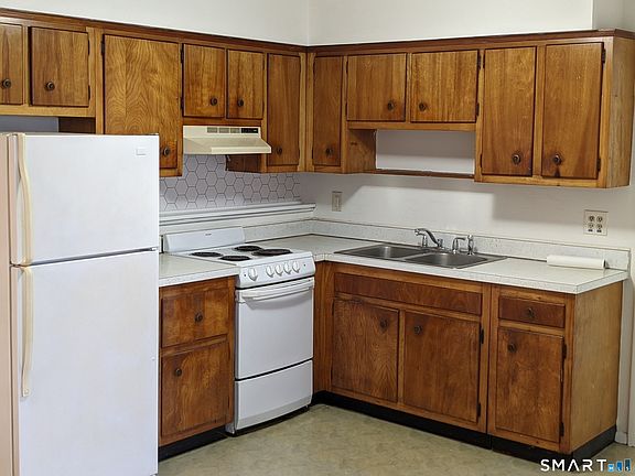 3rd image of 12 Terrace Place #13