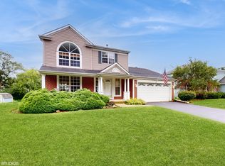 558 Abbeywood Dr, Cary, IL 60013