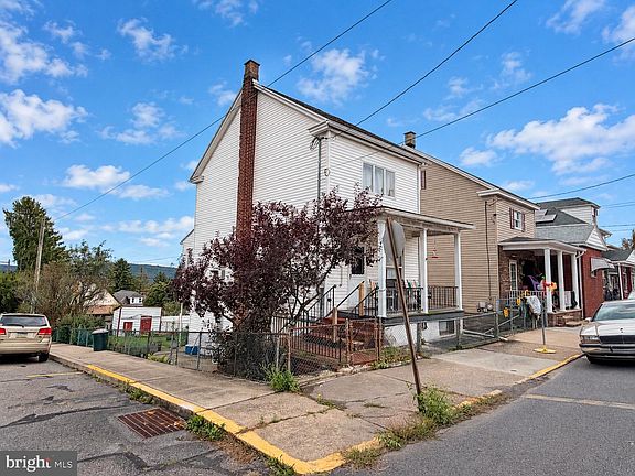 2nd image of 446 E Melrose St
