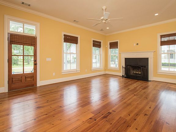 4th image of 40 Harford St
