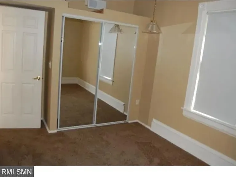 1109 1st Ave NW #1 — Photo 7