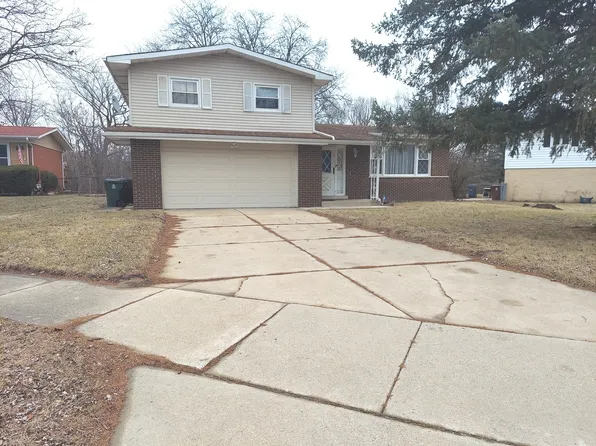 401 N Pleasant Dr, Glenwood, IL 60425