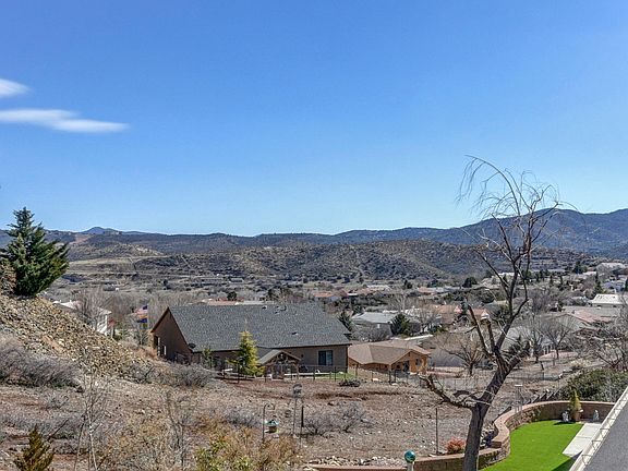 2nd image of 499 Bloomingdale Dr