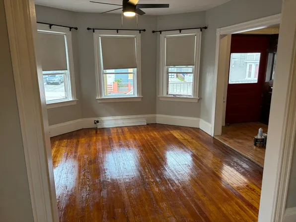 394 Plainfield St, Providence, RI 02909