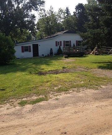 3rd image of 13822 Laketon Ave