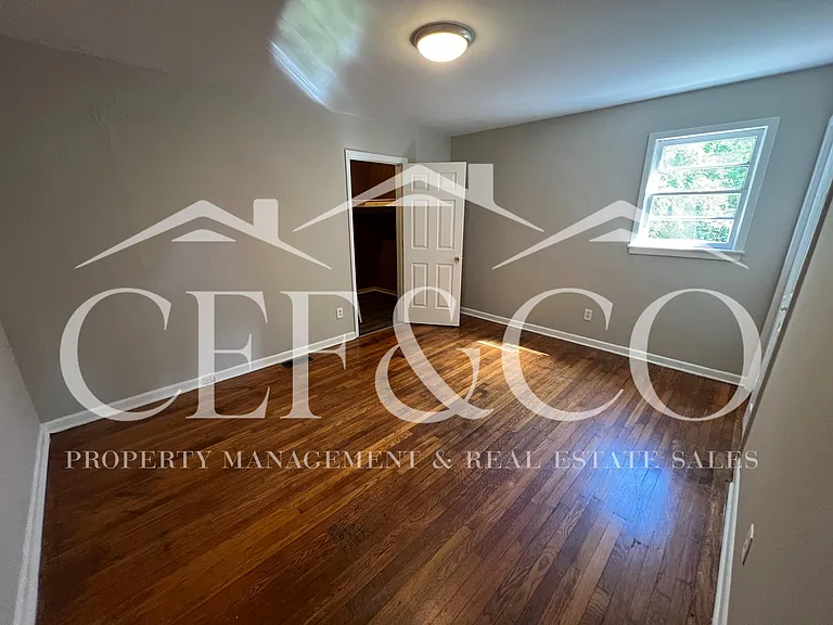 268 N Cleveland Park Dr — Photo 17