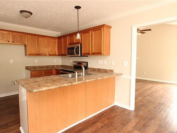 4th image of 4608 Riverwalk Pl