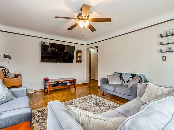 5th image of 8934 Park Ave