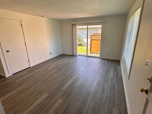 4th image of 2580 SE Courtney Ave APT 3