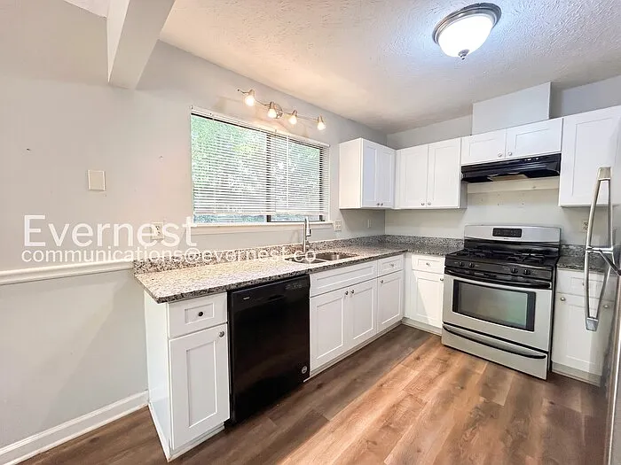 1515 Captain Thomas Ct — Photo 10