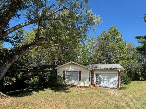 16 Welch Cir, Dahlonega, GA 30533