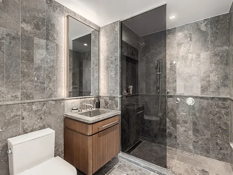 208 Delancey St #9D — Photo 5